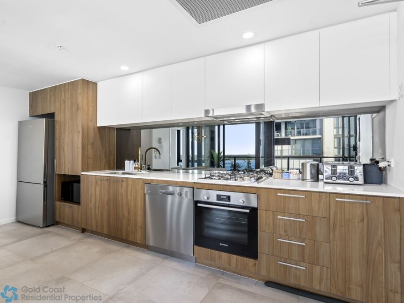 909/372 Marine Pde, Labrador QLD 4215