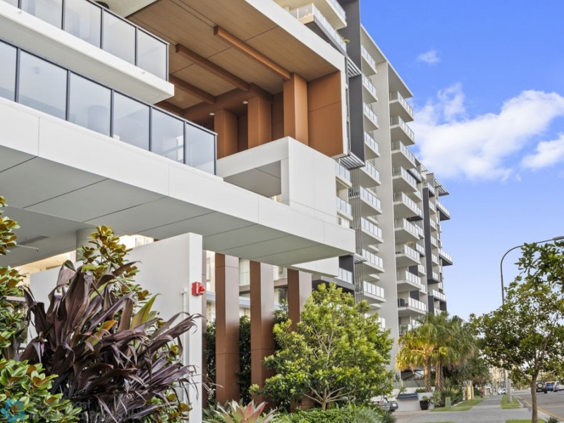 909/372 Marine Pde, Labrador QLD 4215