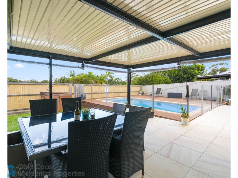2 Carnoustie Court, Arundel QLD 4214