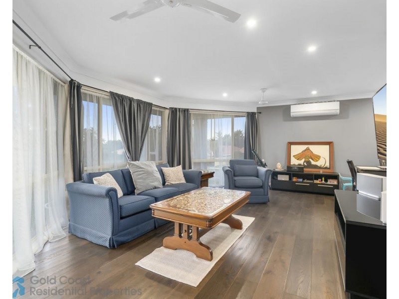 2 Carnoustie Court, Arundel QLD 4214