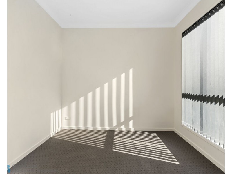 42 Roberts Drive, Maudsland QLD 4210