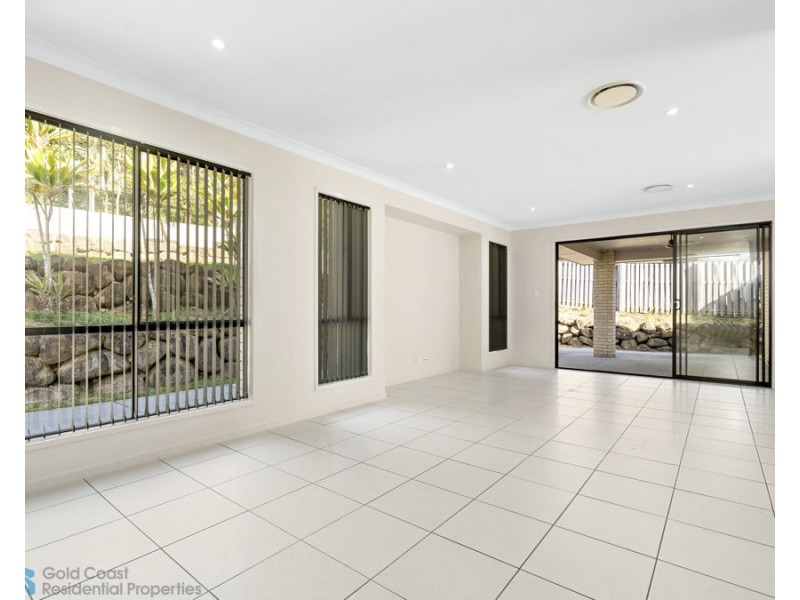 42 Roberts Drive, Maudsland QLD 4210