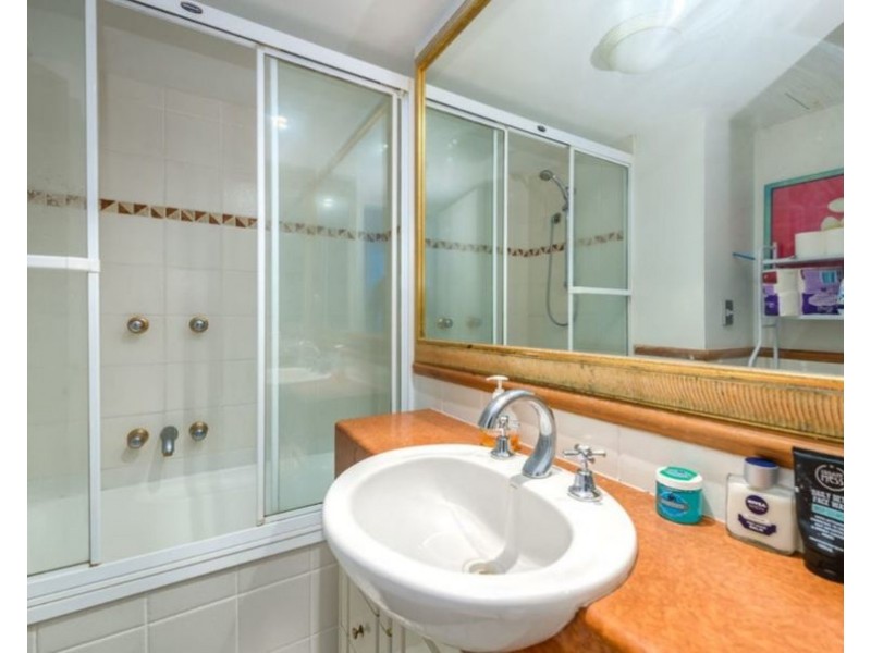 2516/24-26 Queensland Avenue, Broadbeach QLD 4218