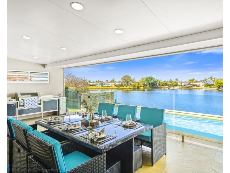 21 Naranja Crescent, Benowa QLD 4217