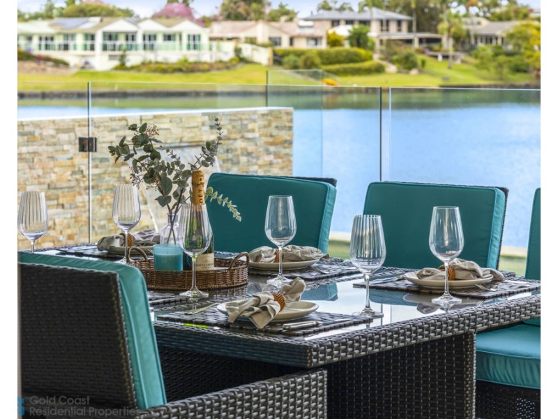 21 Naranja Crescent, Benowa QLD 4217