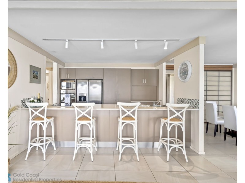 21 Naranja Crescent, Benowa QLD 4217