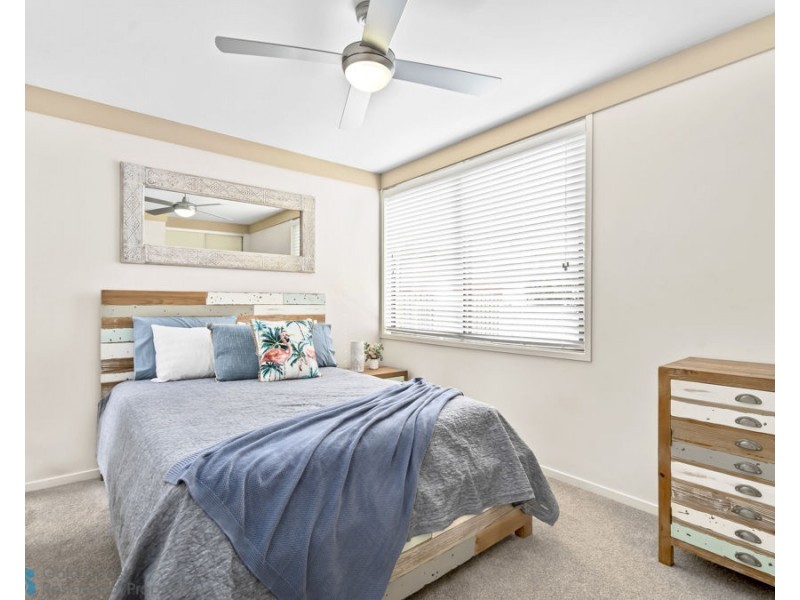 21 Naranja Crescent, Benowa QLD 4217