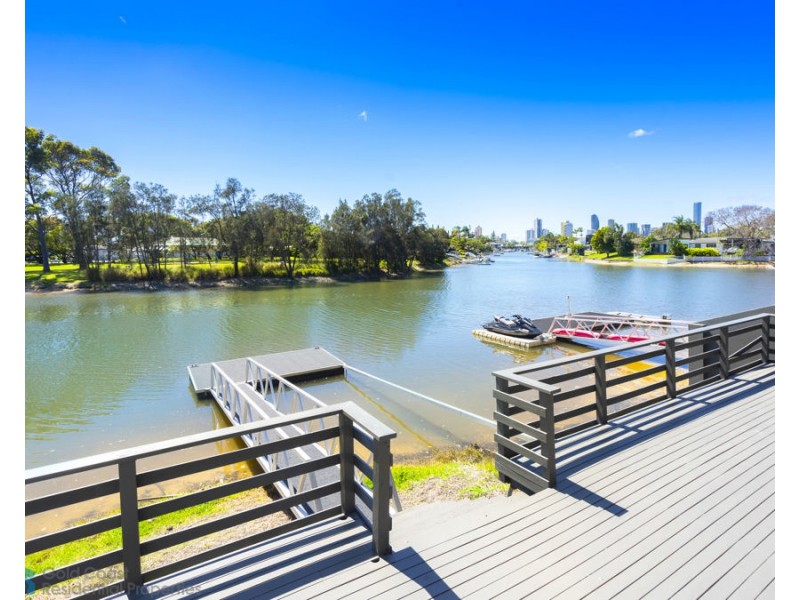 65 Bermuda Street, Broadbeach Waters QLD 4218