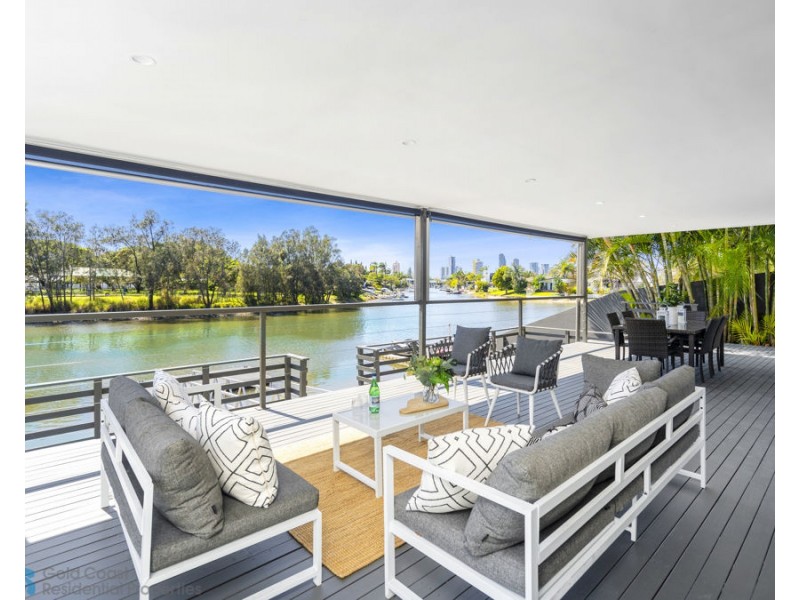 65 Bermuda Street, Broadbeach Waters QLD 4218