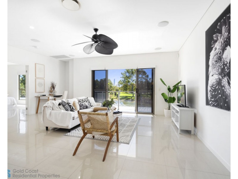 65 Bermuda Street, Broadbeach Waters QLD 4218