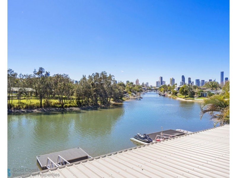 65 Bermuda Street, Broadbeach Waters QLD 4218
