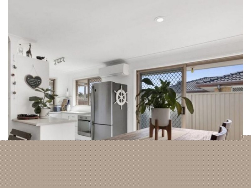 1/17 Coventry Court, Labrador QLD 4215