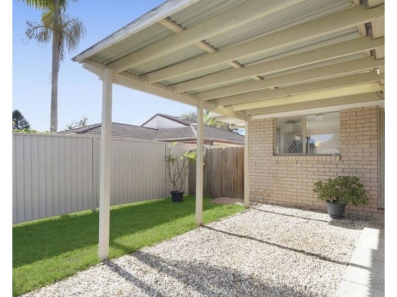 1/17 Coventry Court, Labrador QLD 4215