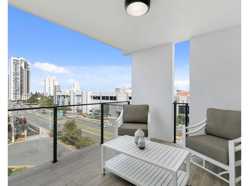 Broadbeach Waters QLD 4218