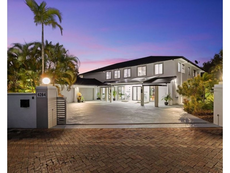 Hope Island QLD 4212
