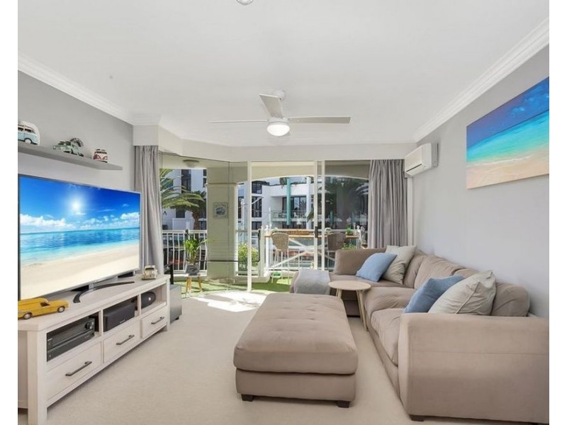 2212/24-16 Queensland Avenue, Broadbeach QLD 4218