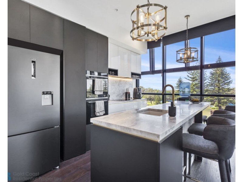 302/185 Old Burleigh Road, Broadbeach QLD 4218