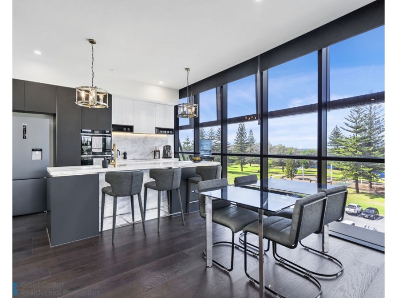 302/185 Old Burleigh Road, Broadbeach QLD 4218