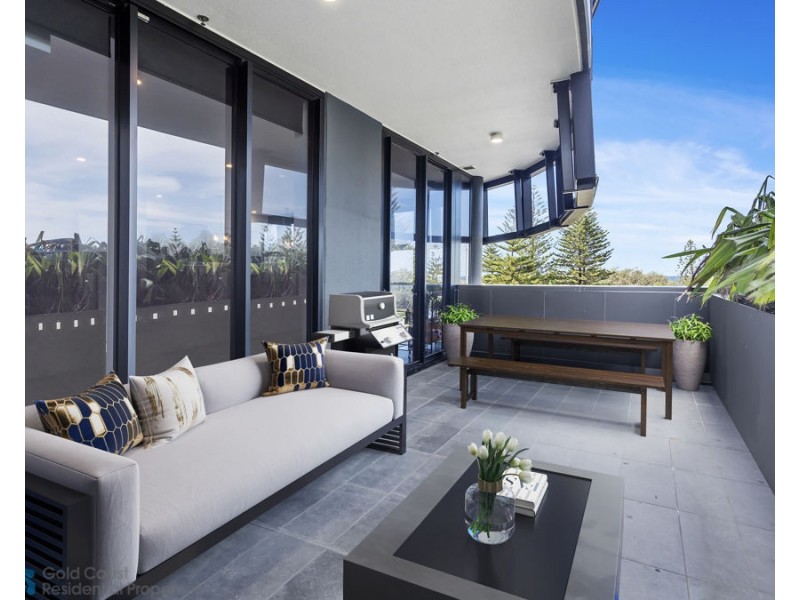302/185 Old Burleigh Road, Broadbeach QLD 4218