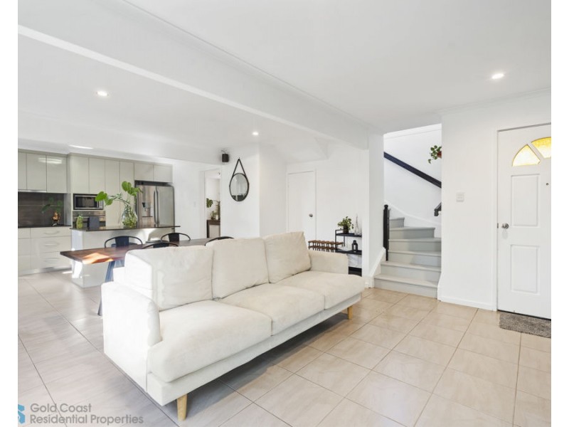 5/49 Duet Drive, Mermaid Waters QLD 4218