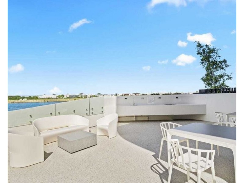 41007/24 The Lanes Boulevard, Mermaid Waters QLD 4218