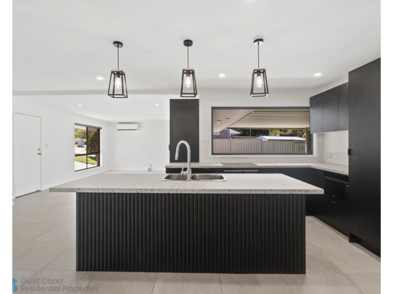 71 Studio Drive, Oxenford QLD 4210