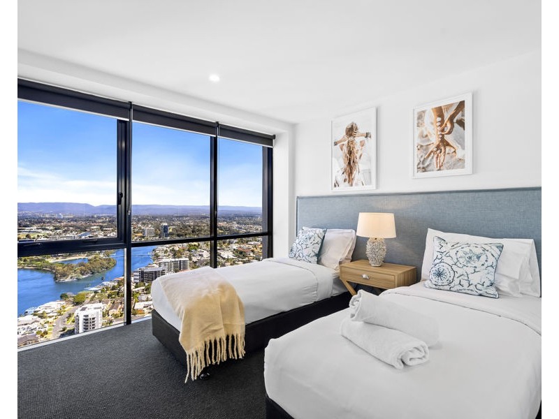 9 Ferny Avenue, Surfers Paradise QLD 4217