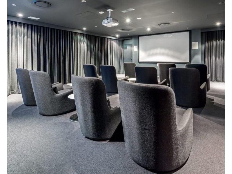 9 Ferny Avenue, Surfers Paradise QLD 4217