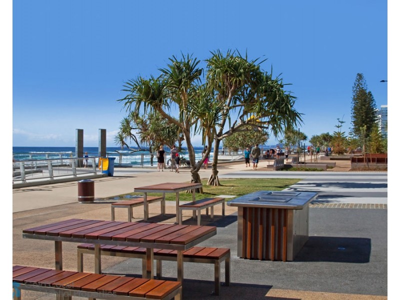 9 Ferny Avenue, Surfers Paradise QLD 4217