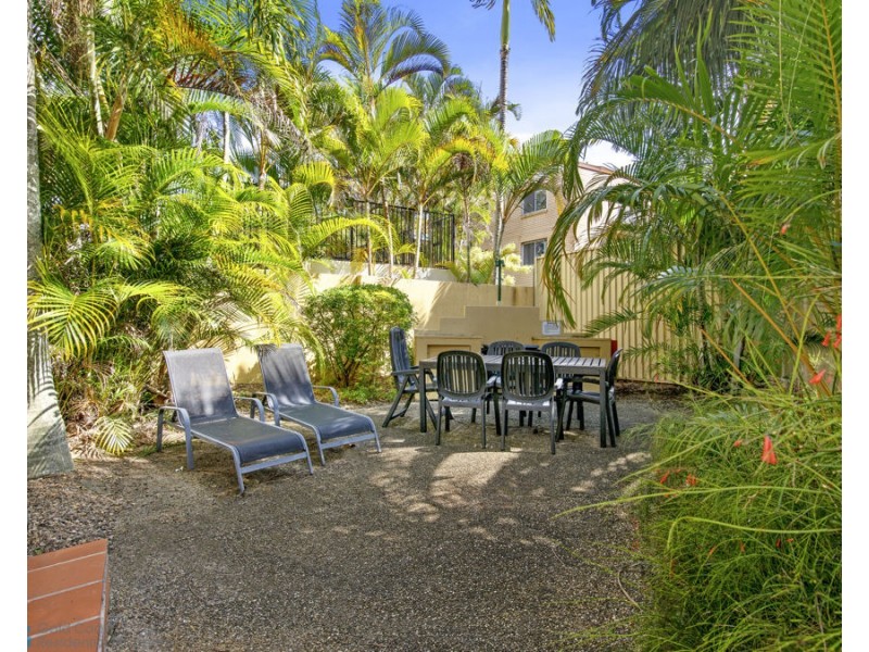 2/20 Little Norman Street, Southport QLD 4215