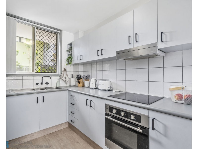 1/21 First Avenue, Surfers Paradise QLD 4217