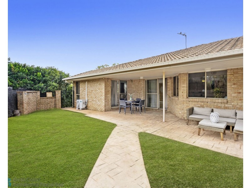 6 Portland Place, Helensvale QLD 4212