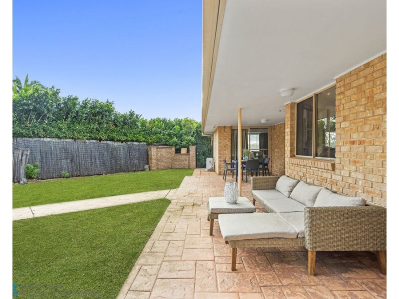 6 Portland Place, Helensvale QLD 4212