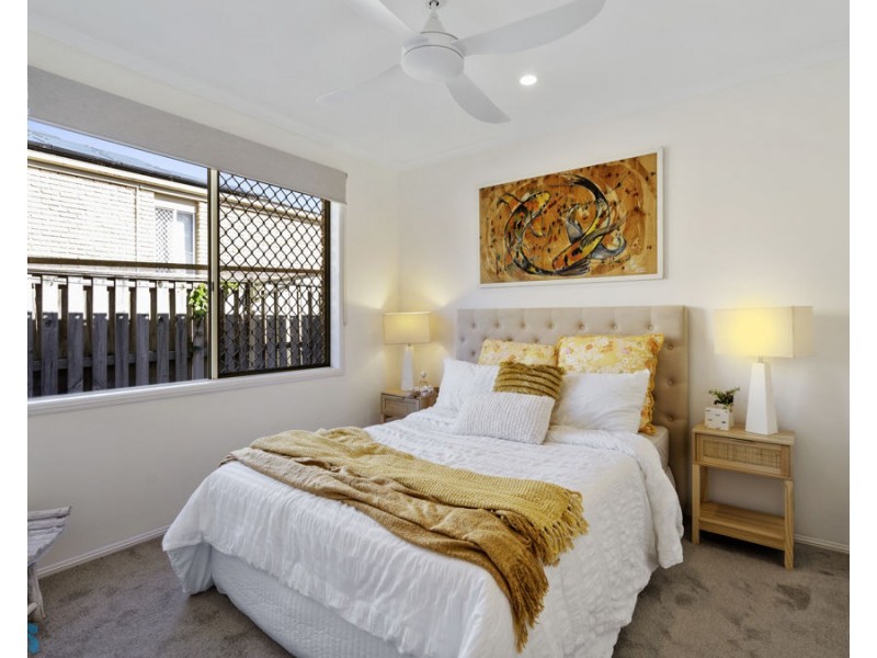 21 Lillywood Circuit, Molendinar QLD 4214