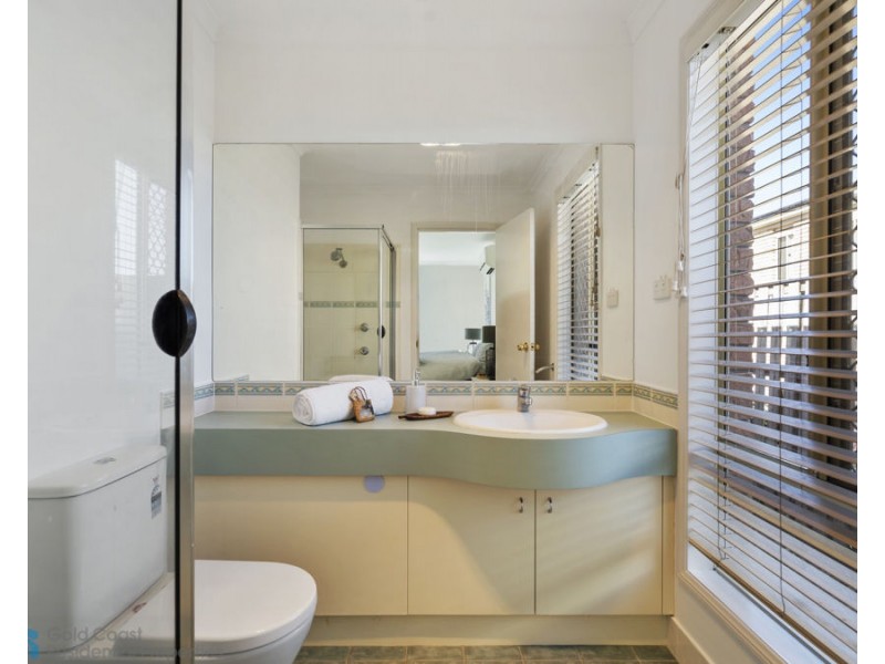 21 Lillywood Circuit, Molendinar QLD 4214