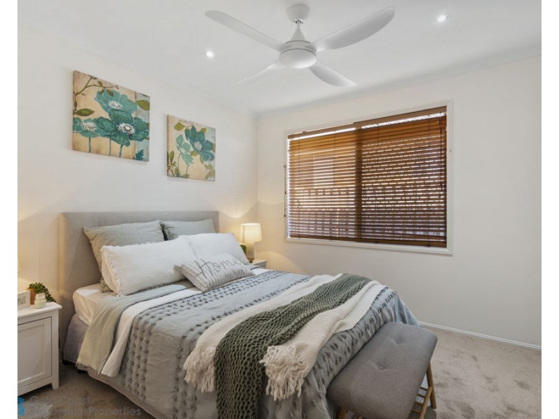 21 Lillywood Circuit, Molendinar QLD 4214