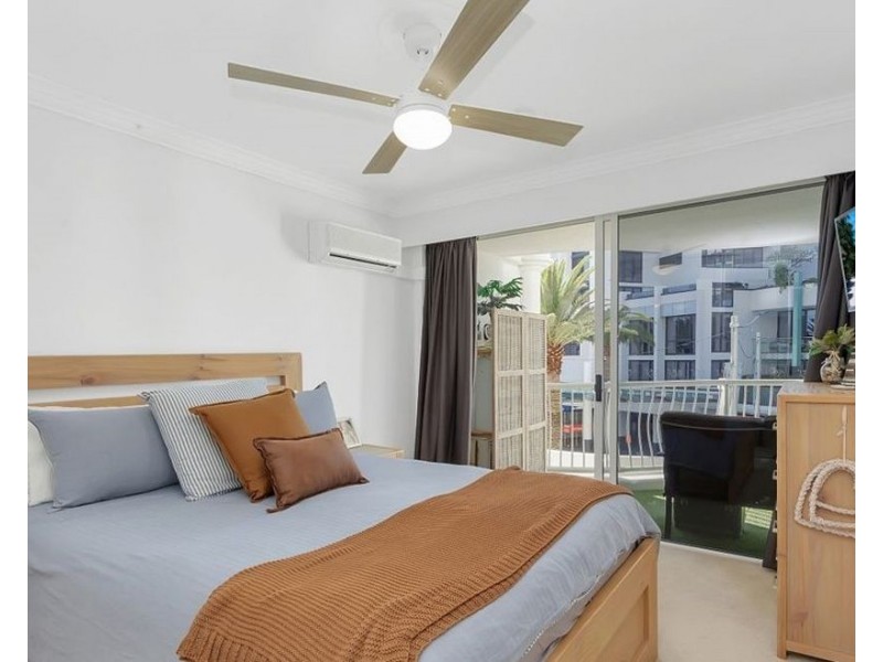 2212/24-26 Queensland Avenue, Broadbeach QLD 4218