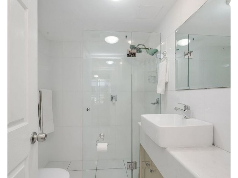 2212/24-26 Queensland Avenue, Broadbeach QLD 4218