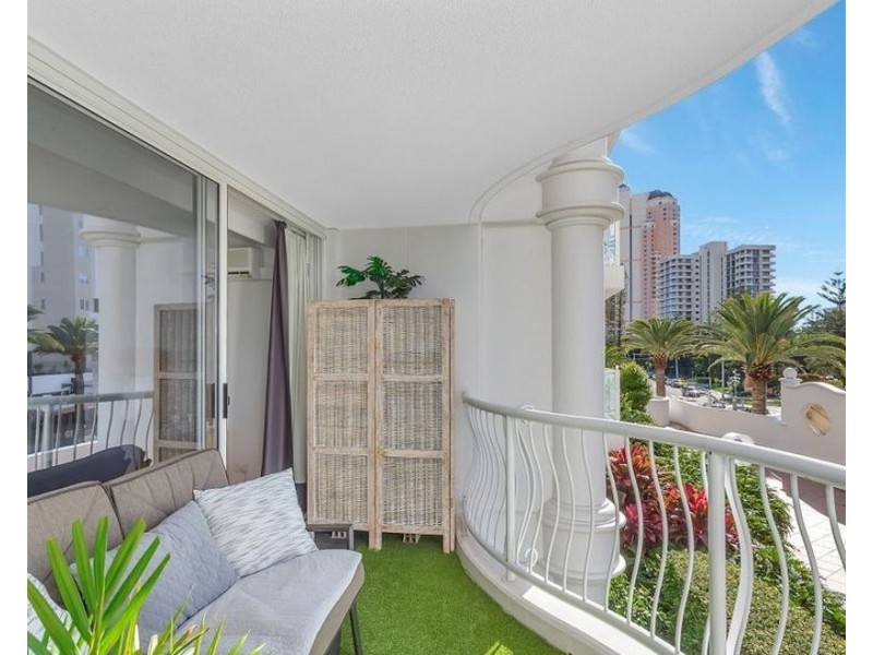 2212/24-26 Queensland Avenue, Broadbeach QLD 4218