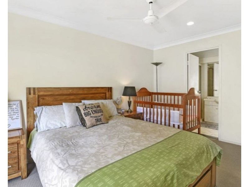 201/215 Cottesloe Drive, Mermaid Waters QLD 4218