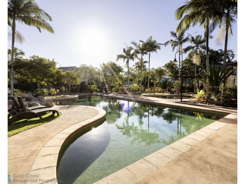 201/215 Cottesloe Drive, Mermaid Waters QLD 4218