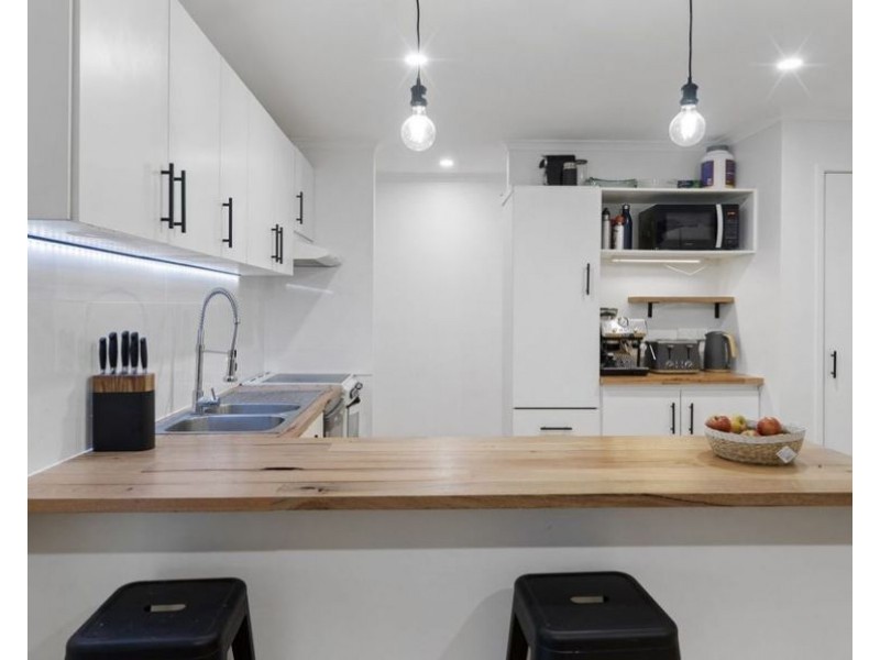 74 Studio Drive, Oxenford QLD 4210