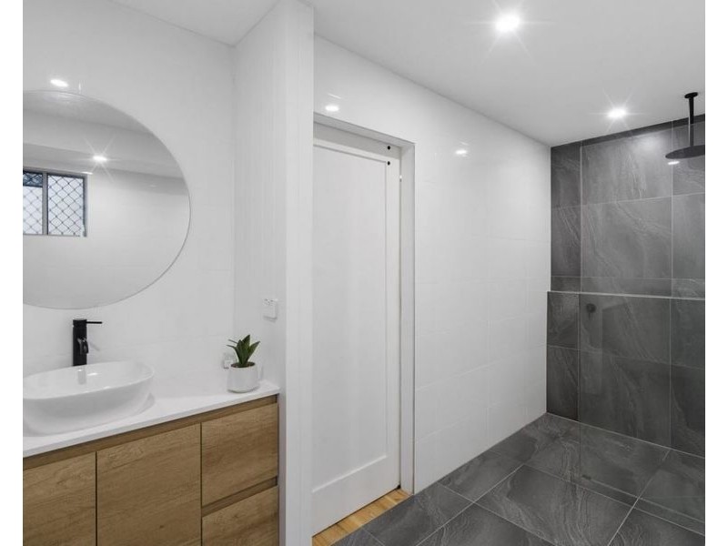 74 Studio Drive, Oxenford QLD 4210