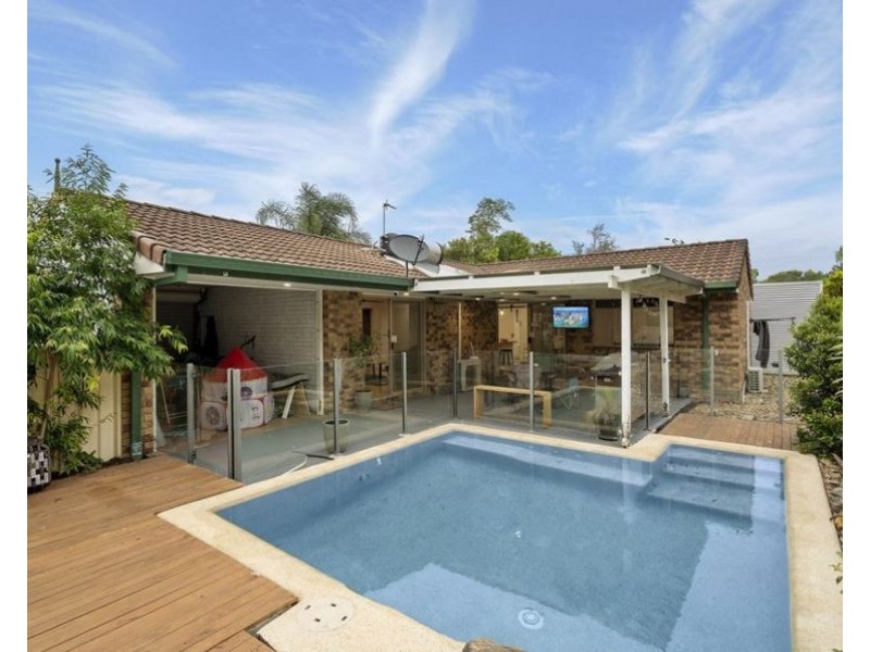 74 Studio Drive, Oxenford QLD 4210