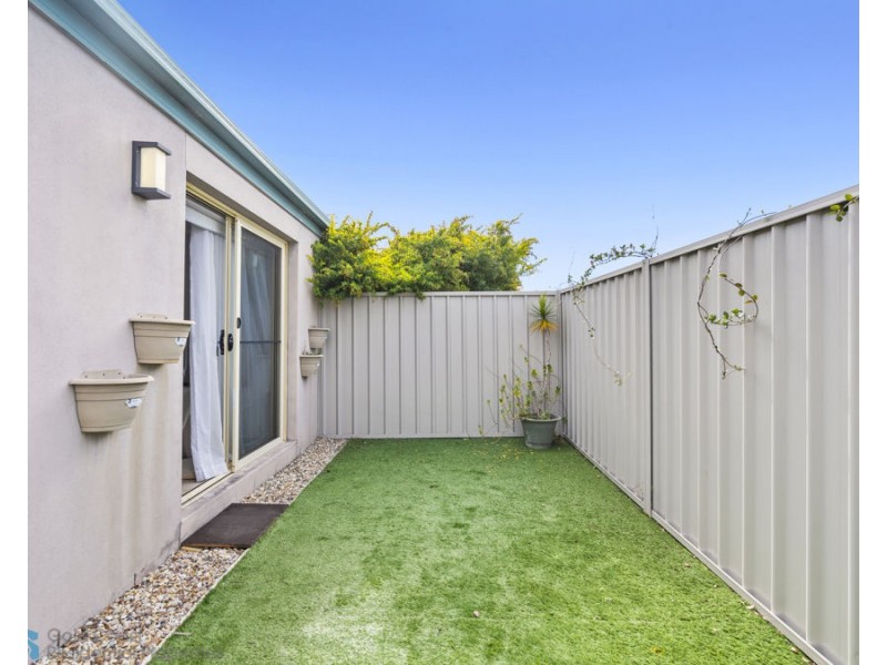 1 Kettlewell Chase, Arundel QLD 4214