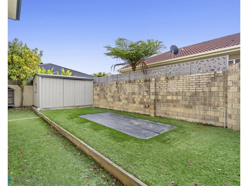 1 Kettlewell Chase, Arundel QLD 4214