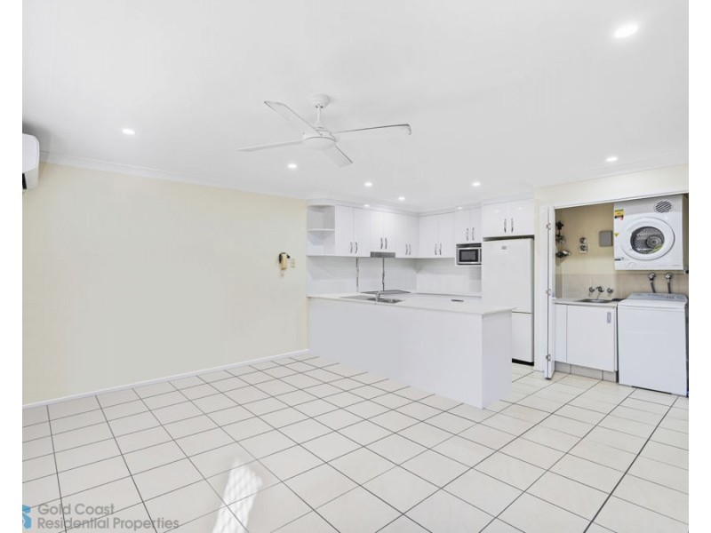 63/7-11 Brown Street, Labrador QLD 4215