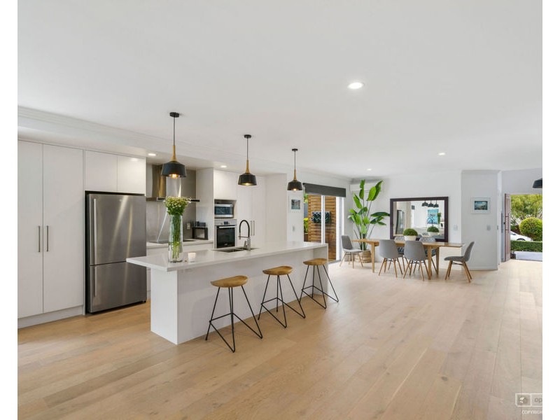 131 Falconer Street, Southport QLD 4215
