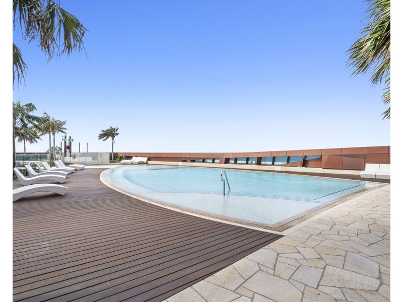 10808/36 Old Burleigh Road, Surfers Paradise QLD 4217