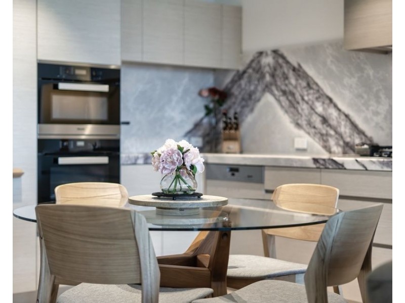 10808/36 Old Burleigh Road, Surfers Paradise QLD 4217